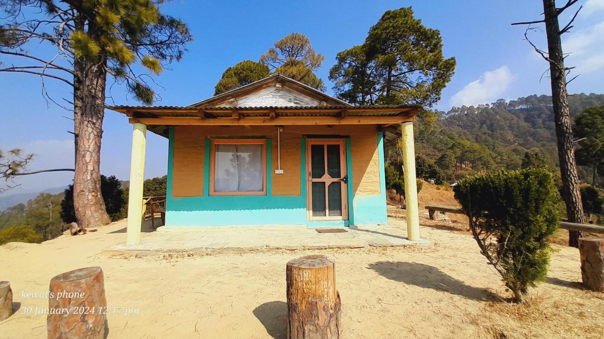 Joshi Cottage Бінсар Екстер'єр фото