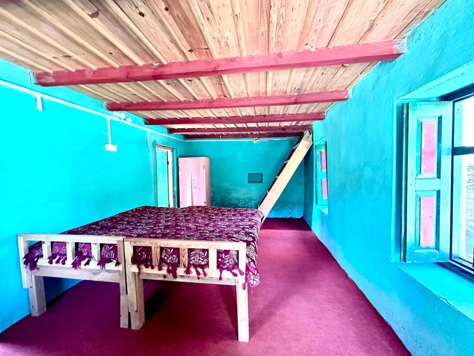 Joshi Cottage Бінсар Екстер'єр фото