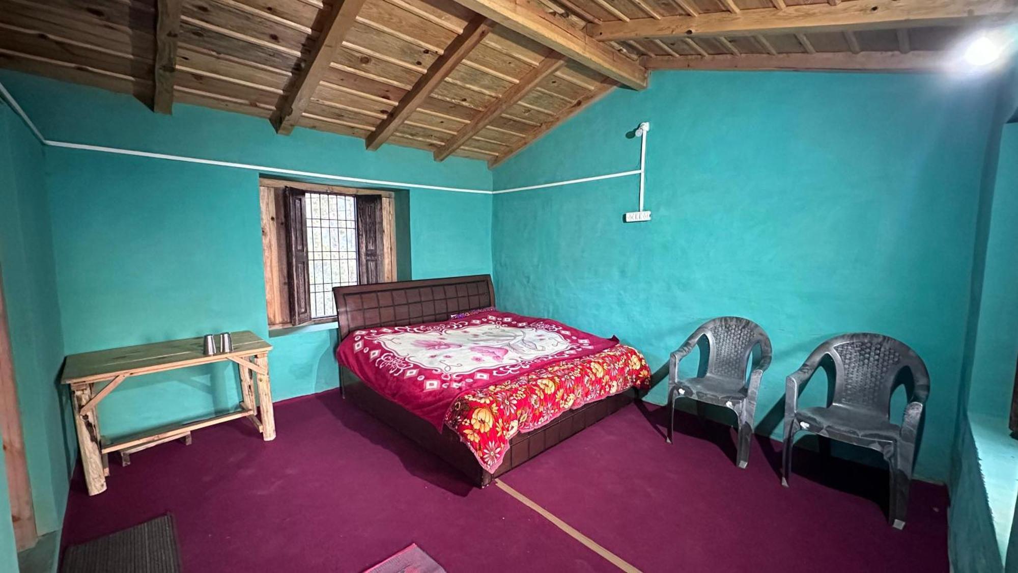 Joshi Cottage Бінсар Екстер'єр фото